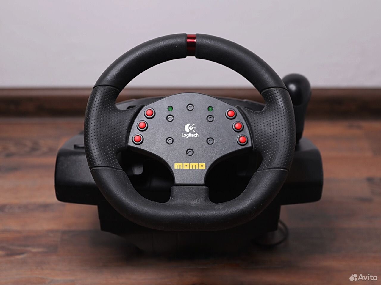 Logitech momo racing. Логитеч МОМО руль. Игровой руль Logitech Momo Racing. Momo Racing 360.