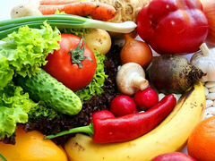Корма для животных,овощи и фрукты