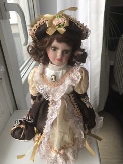 Фарфоровая кукла porcelain doll