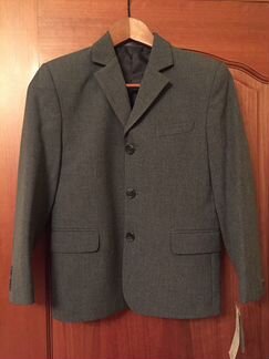 Серый пиджак для мальчика (рост 134)