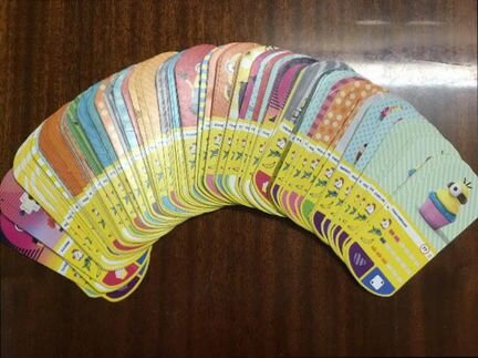 Карточки Миньоны 125 штук