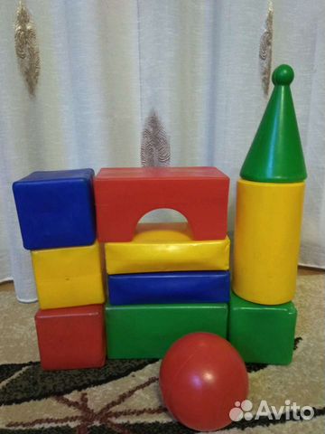 Кубики пластмассовые