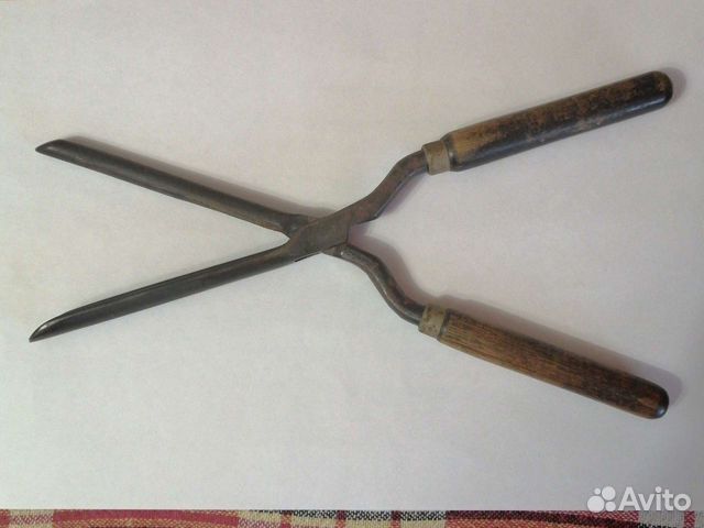 Старинные щипцы для волос