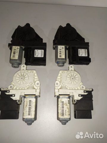 Моторчики стеклоподъемн зад Skoda Octavia A5 2012