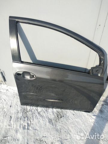 Дверь правая Toyata Yaris 2008