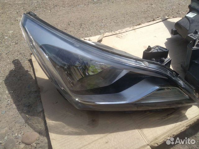 Фара правая Hyundai Solaris 2014-2017 рестайл