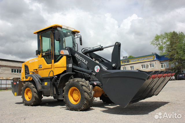 Фронтальный погрузчик Redstar 200, 2023