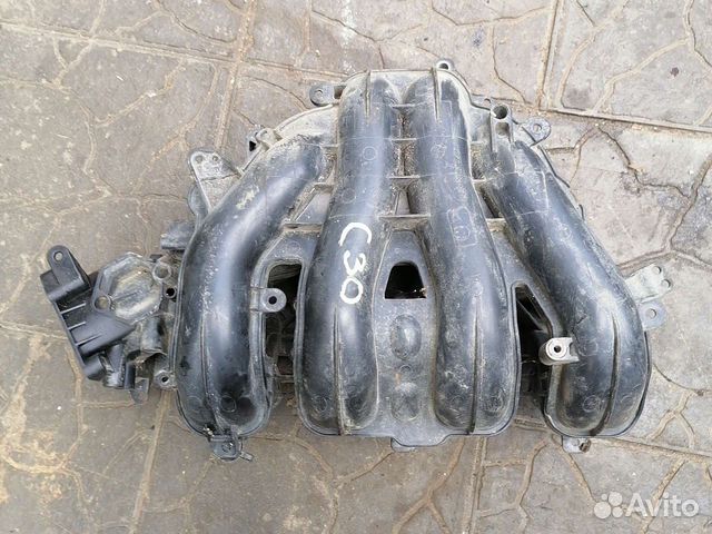 Вольво C30 коллектор впускной