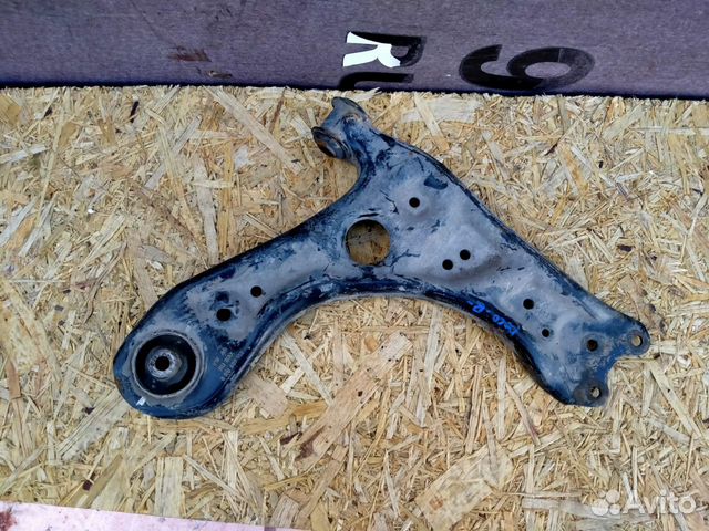 Рычаг передний правый VW Polo