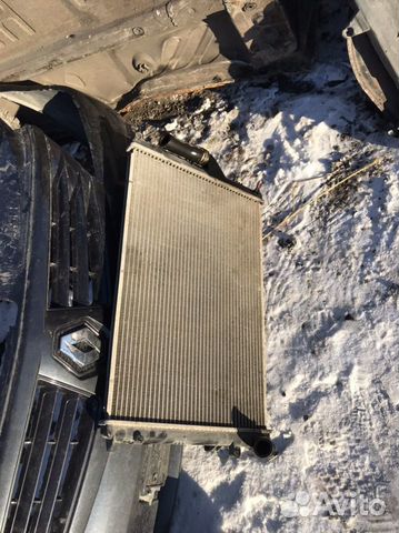 Радиатор на renault logan sandero