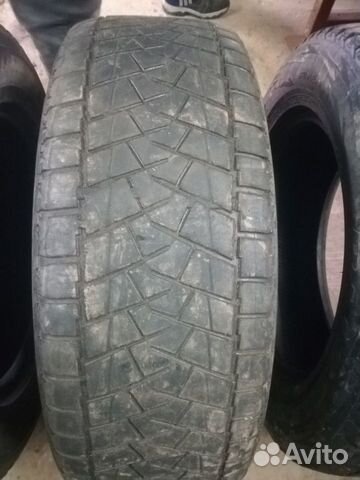 Bridgestone 235/65 R17  4шт