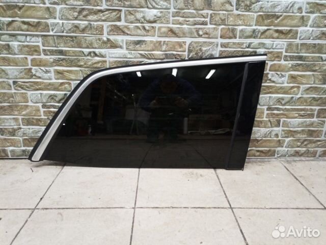 Форточка кузова задняя правая Mercedes-Benz Gl