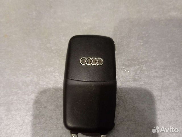 Брелок Audi q5 оригинал