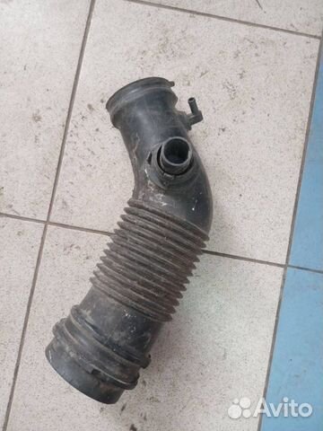 Резонатор воздушного фильтра audi A6 C6