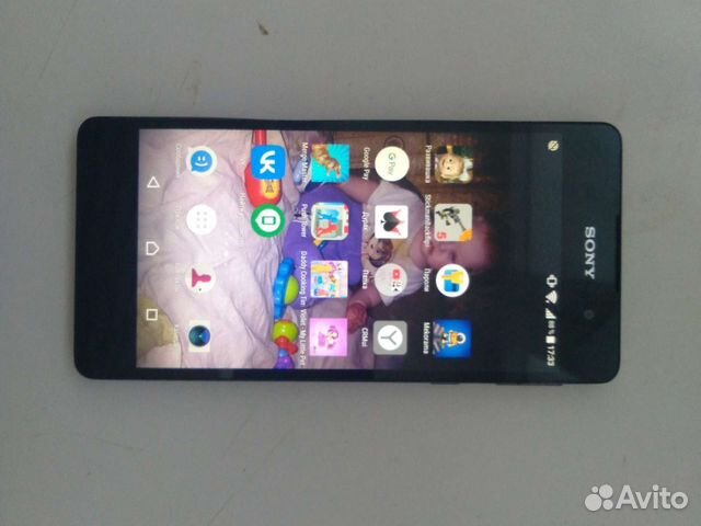 Телефон Sony e5