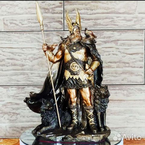 Статуэтка бог Один