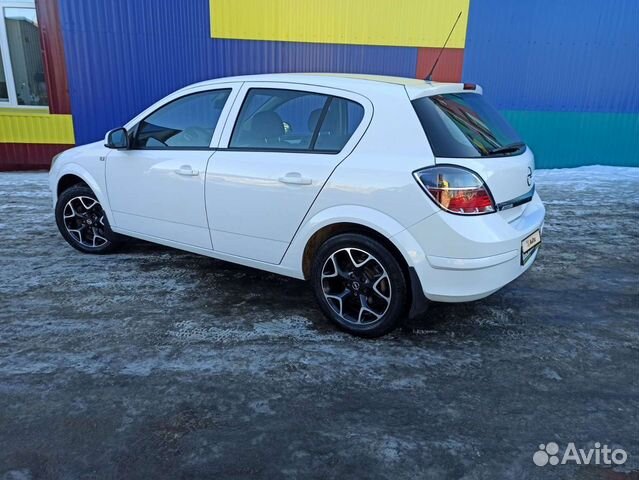 Opel Astra 1.6 МТ, 2013, 97 000 км