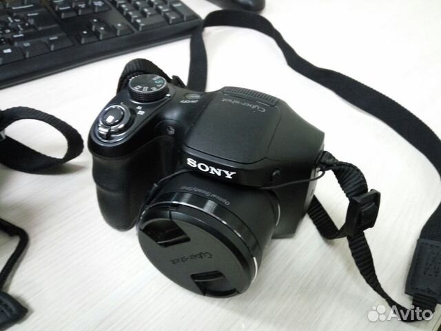 Sony Cyber Shot DSC H100+ сумка+ зарядка+ кабель