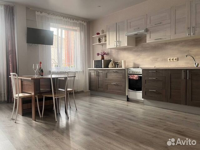 

1-к. квартира, 70 м², 3/10 эт.