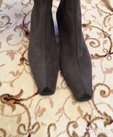 Новые брендовые сапоги и другая одежда Новые брендовые сапоги и другая одежда