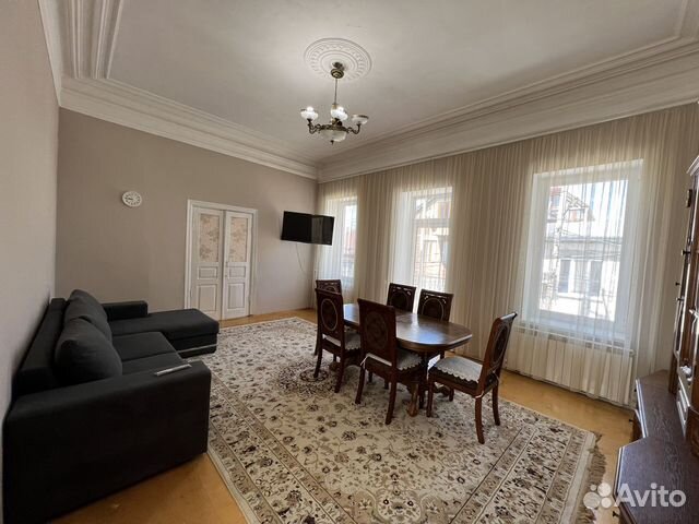 

3-к. квартира, 100 м², 2/2 эт.