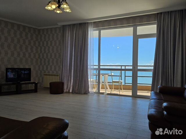 

2-к. квартира, 99 м², 14/16 эт.
