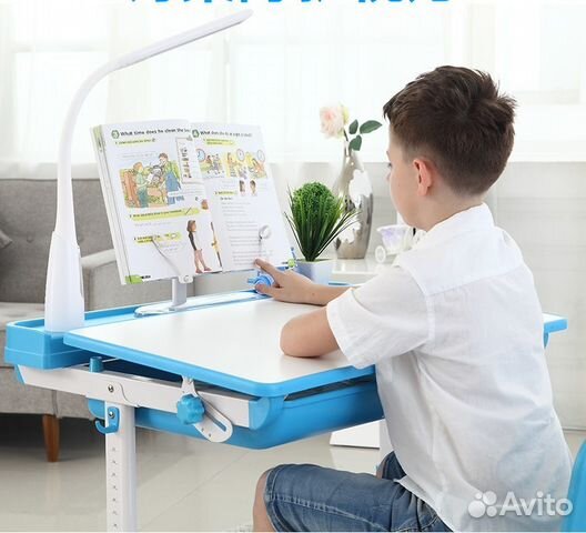 Растущая парта для дома со стулом +Лампа + Коврик