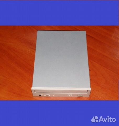 CD ROM drive 32X IDE Hitachi CDR-8435