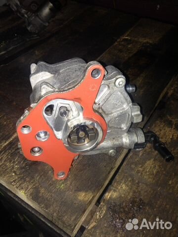 Насос вакуумный Ленд Ровер Рендж Ровер 3.6тд Насос вакуумный Ленд Ровер Рендж Ровер 3.6тд