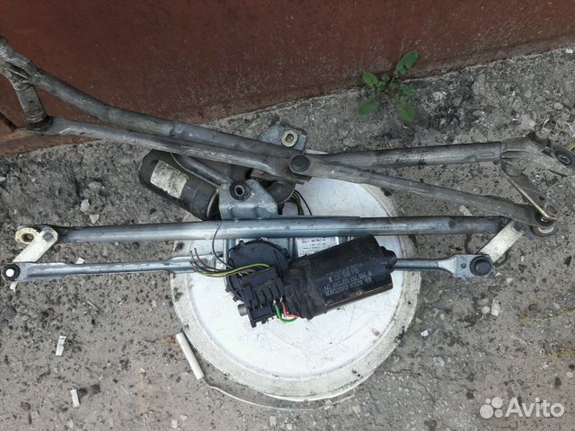 Трапеция стеклоочистителя Пассат Б-5