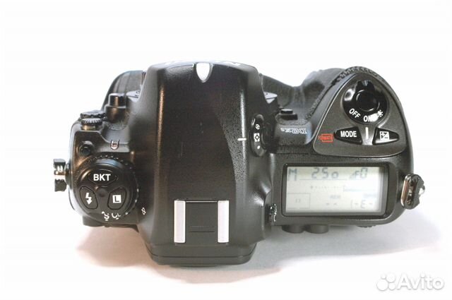 Nikon D2Xs + 16GB + двойная зарядка +2 акб