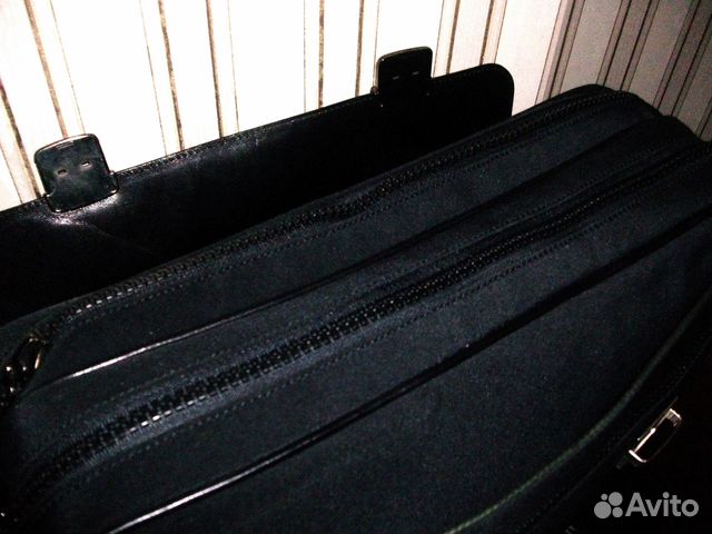 Эксклюзивный портфель для мужчин tony perotti Эксклюзивный портфель для мужчин tony perotti