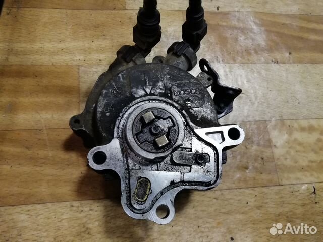 Вакуумный насос для Land Rover Discovery 4 2.7л Вакуумный насос для Land Rover Discovery 4 2.7л