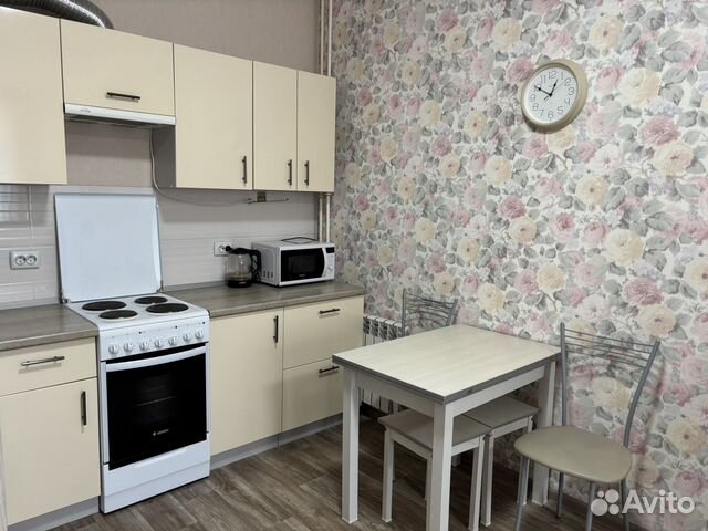 

2-к. квартира, 38 м², 2 кровати