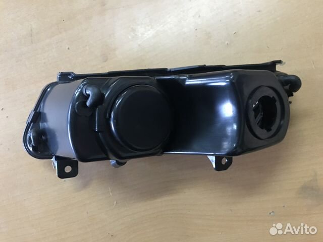 Фара противотуманная правая VW Polo рестайлинг Фара противотуманная правая VW Polo рестайлинг