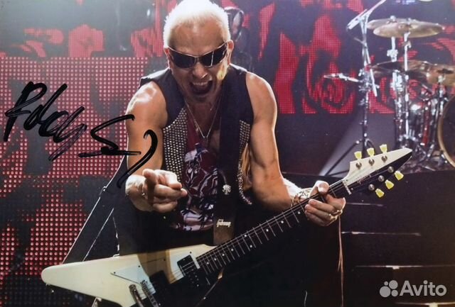 Фото Рудольфа Шенкера (Scorpions) с автографом