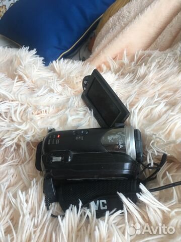 Видеокамера JVC