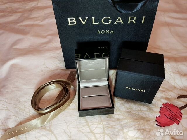 Коробка Bvlgari под кольцо глянец прорезь Коробка Bvlgari под кольцо глянец прорезь