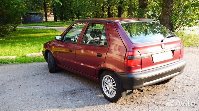 Лобовое, боковое, заднее стекло Skoda Felicia