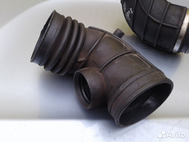 Патрубок дросселя бмв 5 е39 2.5/3.0 Патрубок дросселя бмв 5 е39 2.5/3.0