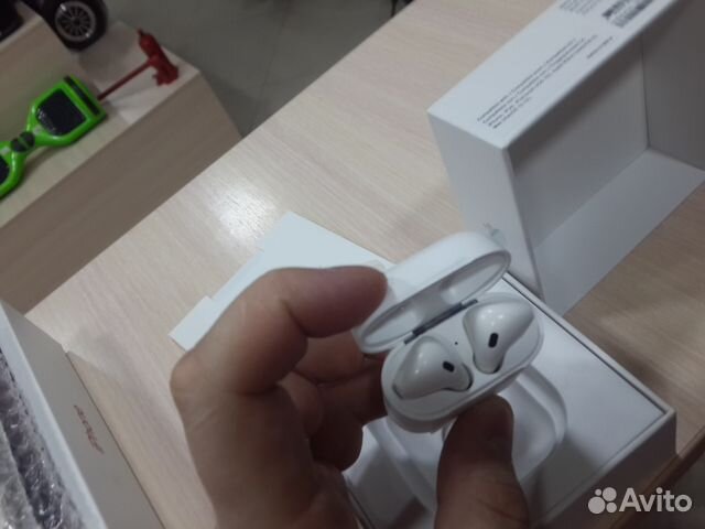 AirPods AirPods