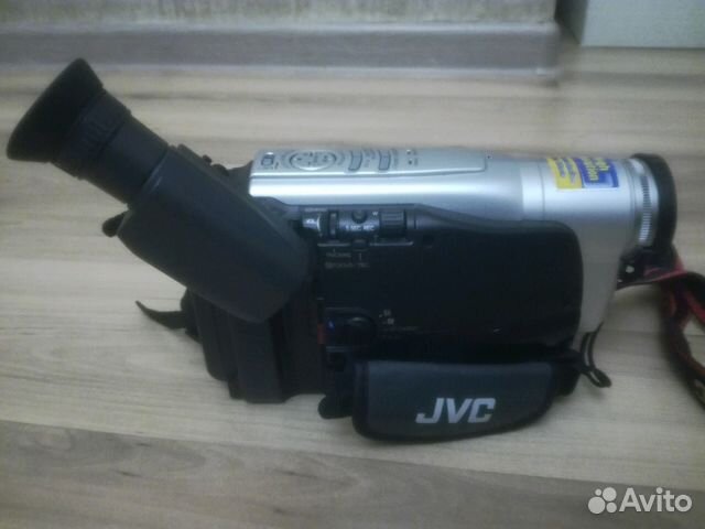 Видеокамера JVC GR-SXM200AG