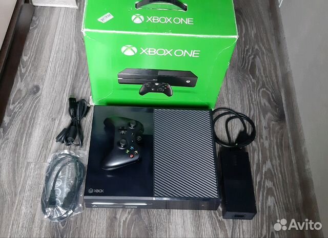 Xbox One 500гб отличное состояние