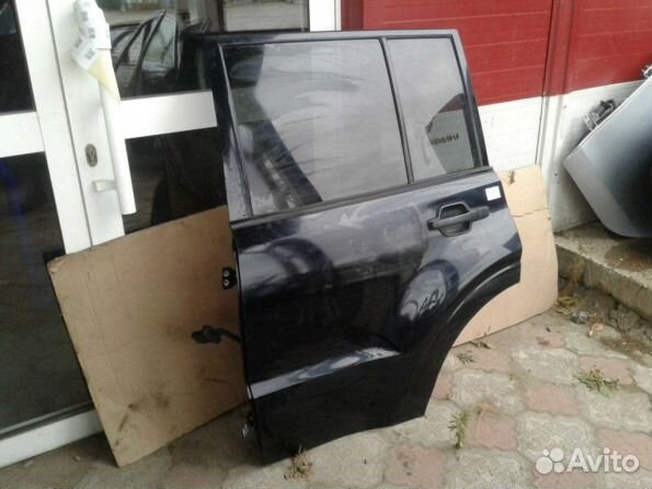 Дверь задняя левая Mitsubishi Pajero 4 Дверь задняя левая Mitsubishi Pajero 4