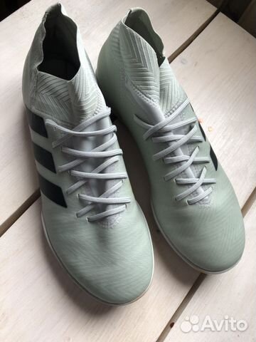 Футбольные бутсы Adidas Футбольные бутсы Adidas