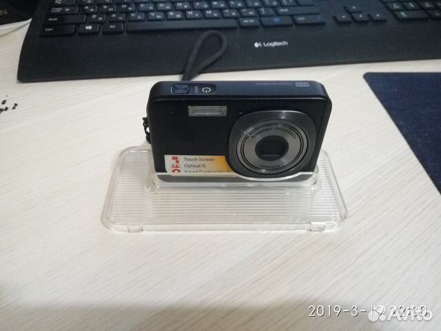 Продам цифровую фотокамеру Kodak EasyShare V1073 b Продам цифровую фотокамеру Kodak EasyShare V1073 b