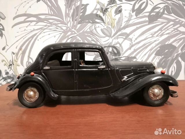 1:18 Citroen 11cv