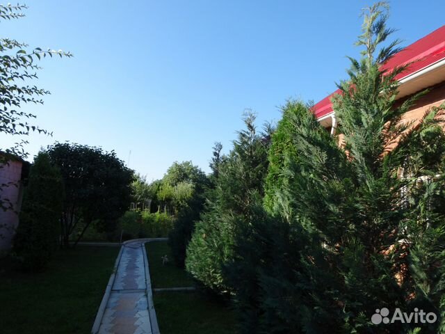 Дом 220 м² на участке 11 сот.