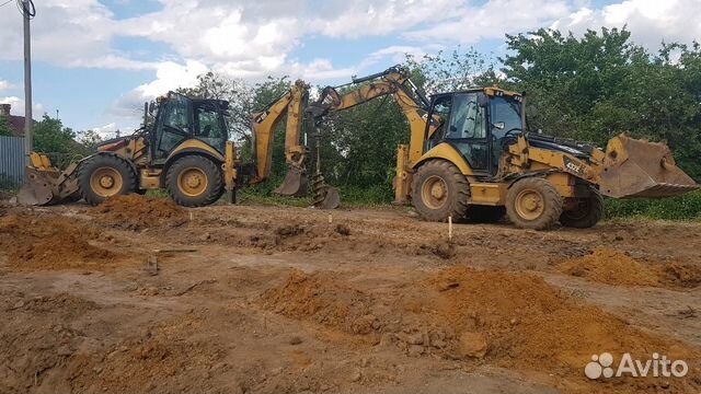 Аренда JCB, экскаватора-погрузчика, ямобура, CAT