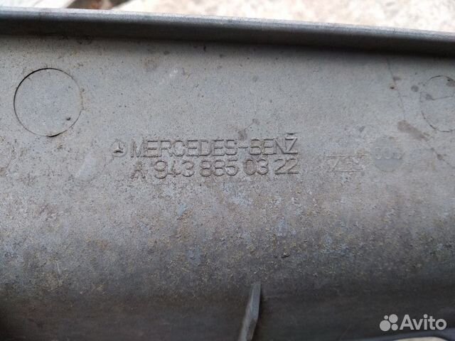 Правая угловая часть бампера Мерседес Актрос